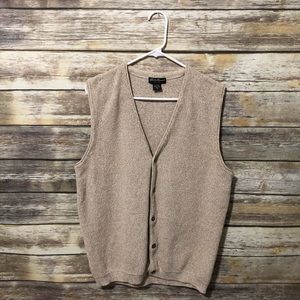 EDDIE BAUER: Men’s Sweater Vest AD039
